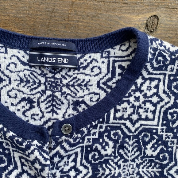 Lands end snowflake holiday print button up cardigan Nordic - Picture 2 of 3